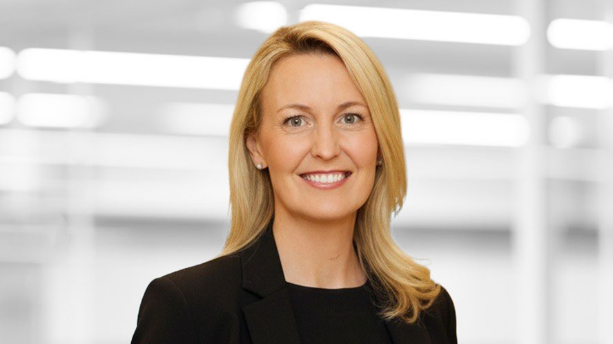 Laura Adams, official photo